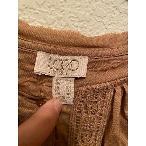 Lavish Brown Lace Detail Blouse - Picture 4 of 5